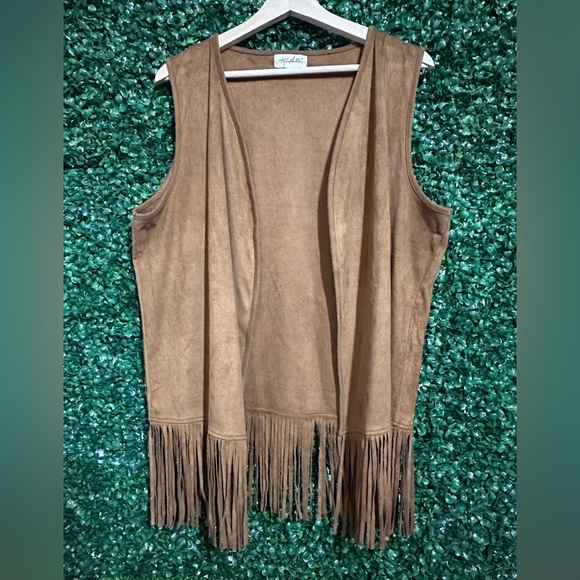 Sandler Tops - Kaun Sandler Faux Suede Fringe Vest